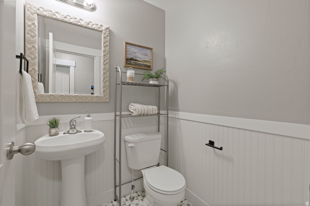 9032 N BARTON CREEK DR Eagle Mountain, UT 84005