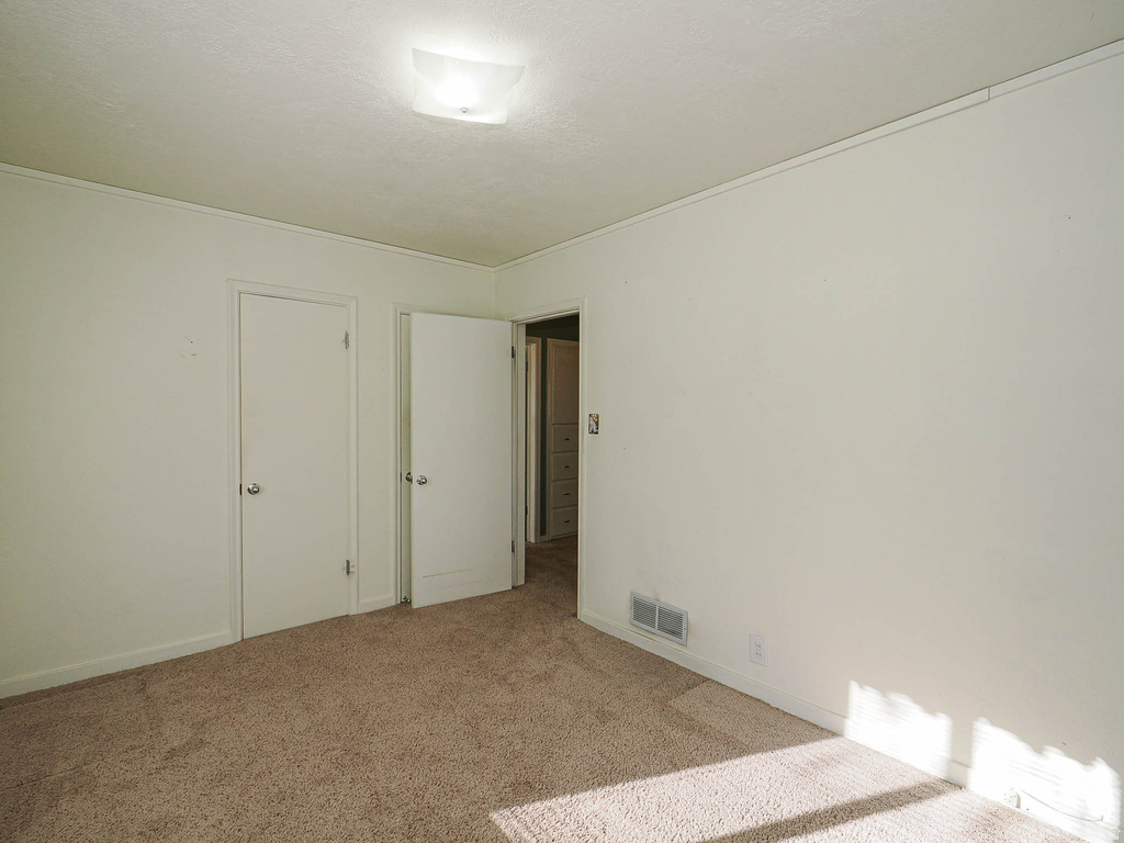 2963 E 3135 S Millcreek, UT 84109