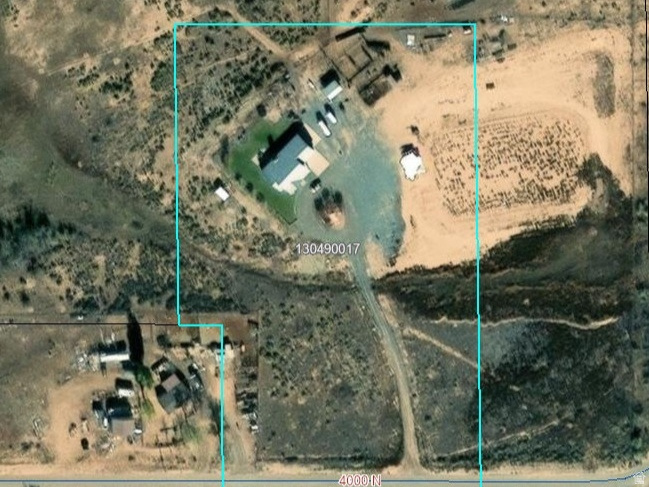 9755 E 4000 N Lapoint, UT 84039