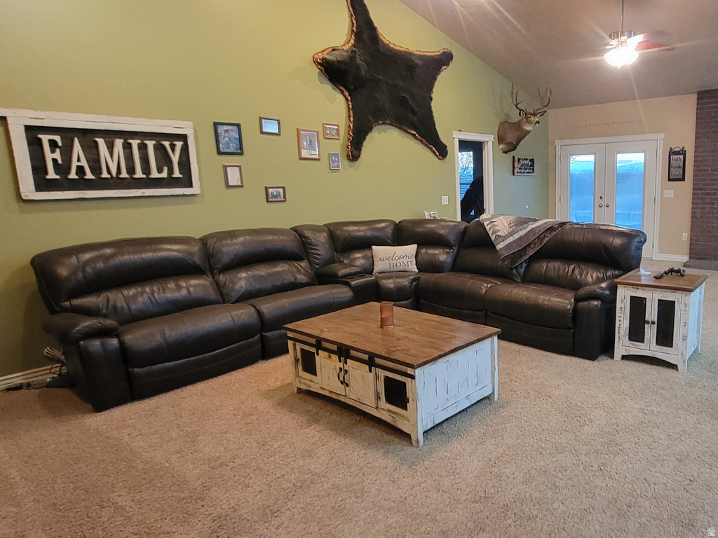 9755 E 4000 N Lapoint, UT 84039