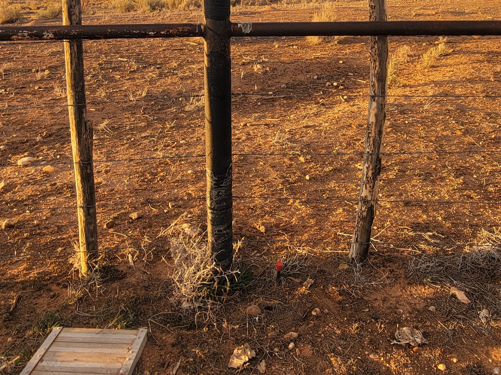 9755 E 4000 N Lapoint, UT 84039