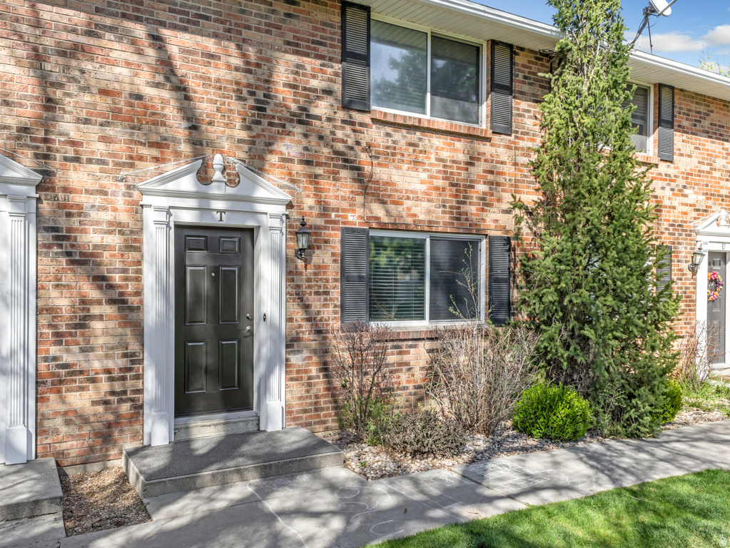 1198 W 4400 S #T Riverdale, UT 84405