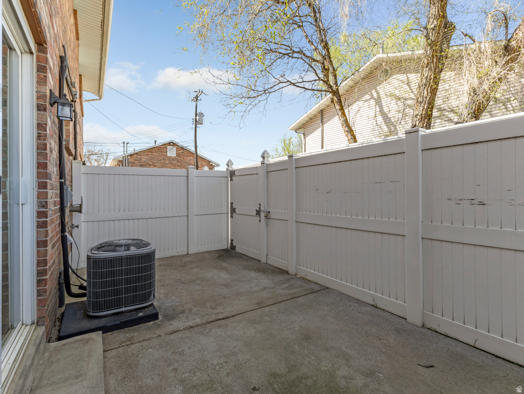 1198 W 4400 S #T Riverdale, UT 84405