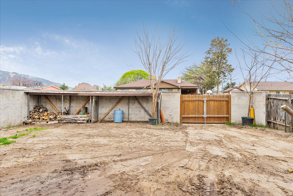 8248 S ROMAINE DR Sandy, UT 84070