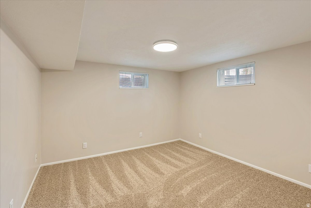 8248 S ROMAINE DR Sandy, UT 84070