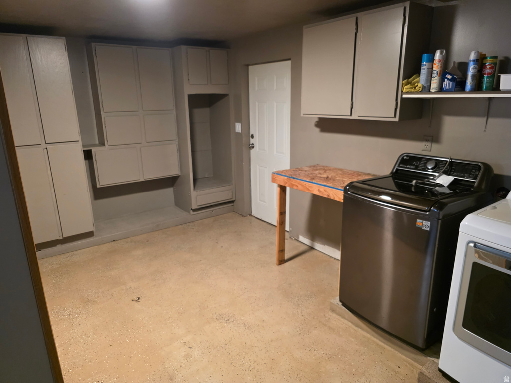 2872 W 5000 S Roy, UT 84067