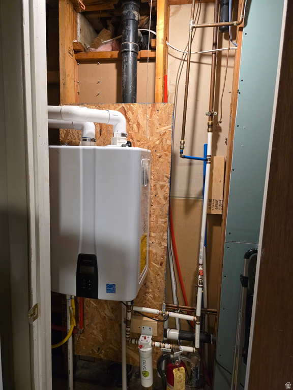 2872 W 5000 S Roy, UT 84067