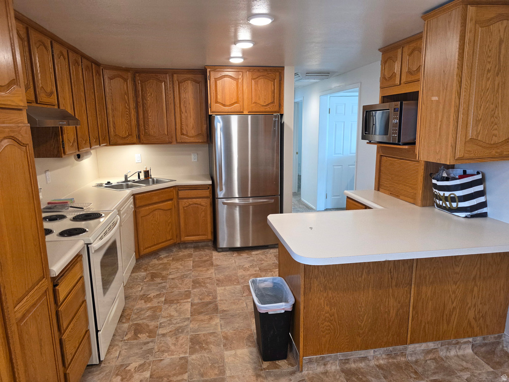 2872 W 5000 S Roy, UT 84067