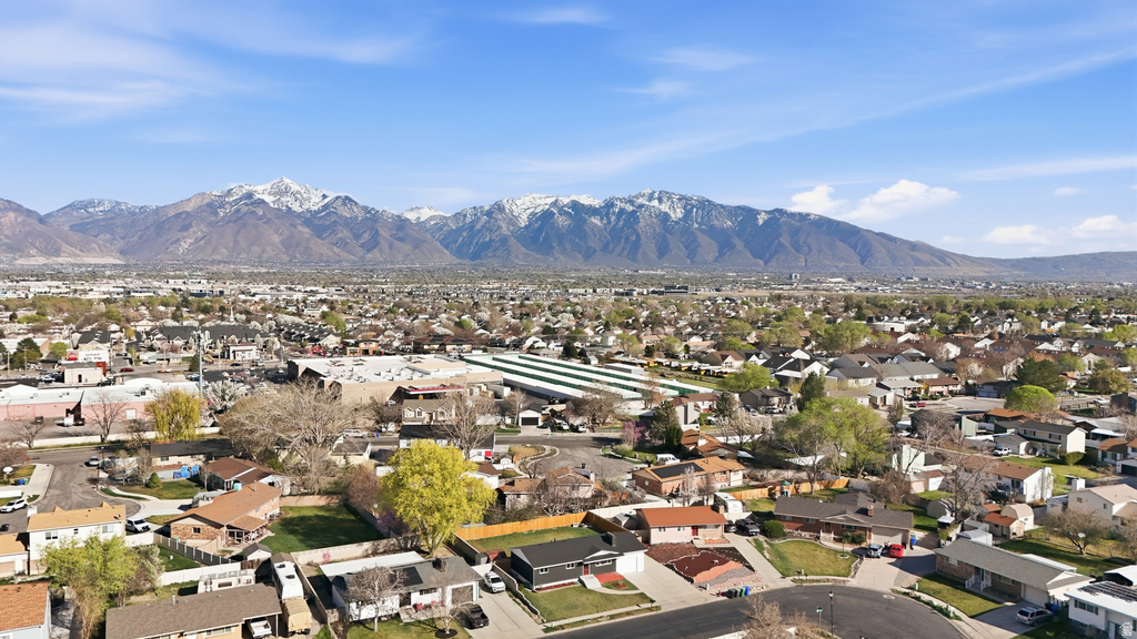 7161 S CAMELOT WAY West Jordan, UT 84084