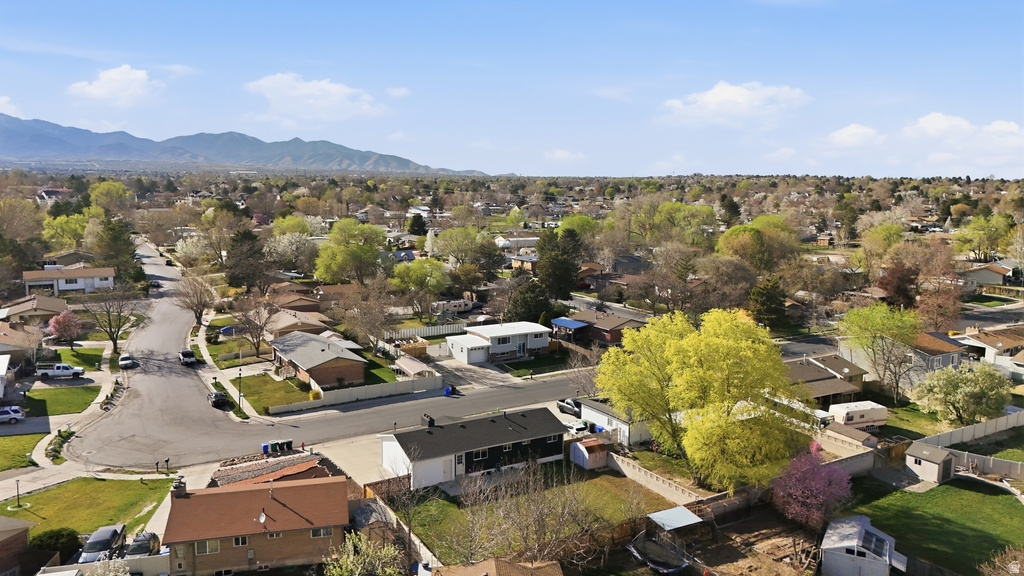 7161 S CAMELOT WAY West Jordan, UT 84084