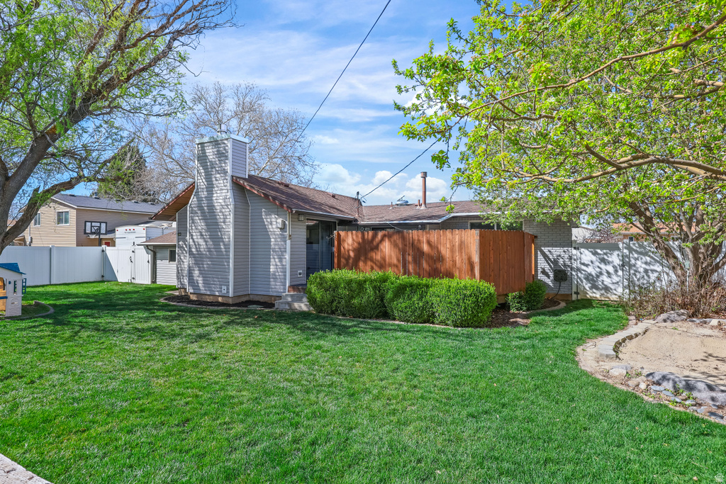 1543 S MARILYN DR Syracuse, UT 84075