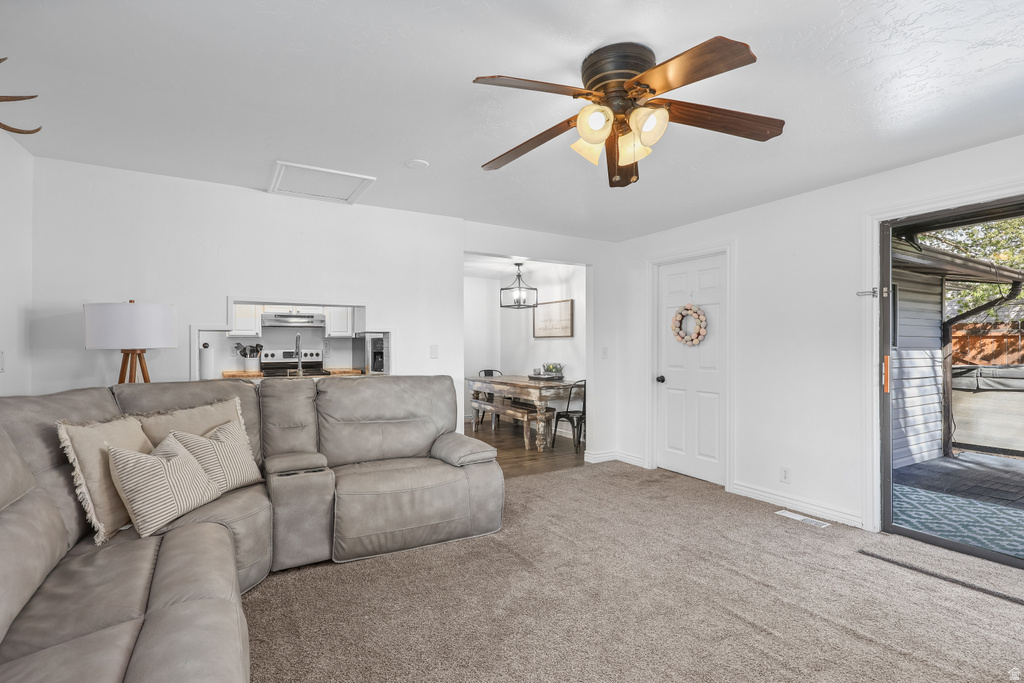 1543 S MARILYN DR Syracuse, UT 84075