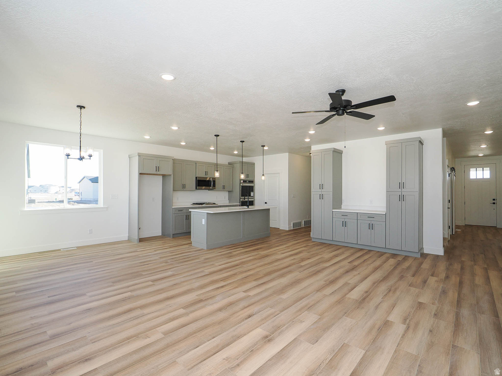 3938 N WOOD RD Eagle Mountain, UT 84005