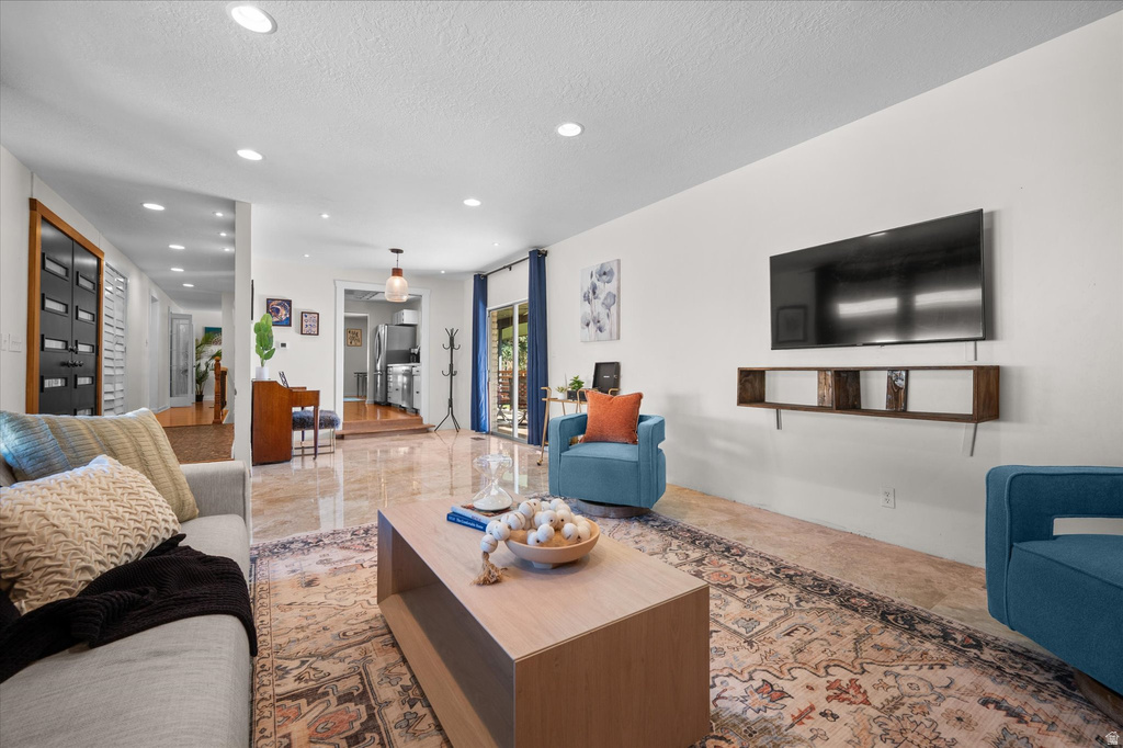 1593 E SECLUDED CIR Ogden, UT 84403