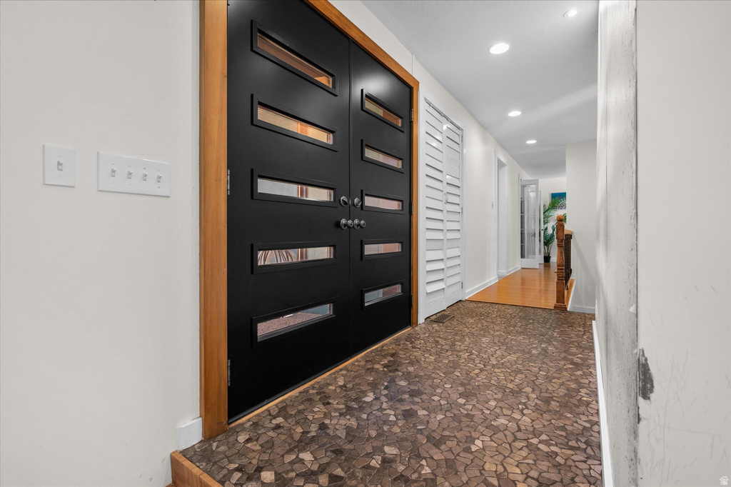 1593 E SECLUDED CIR Ogden, UT 84403