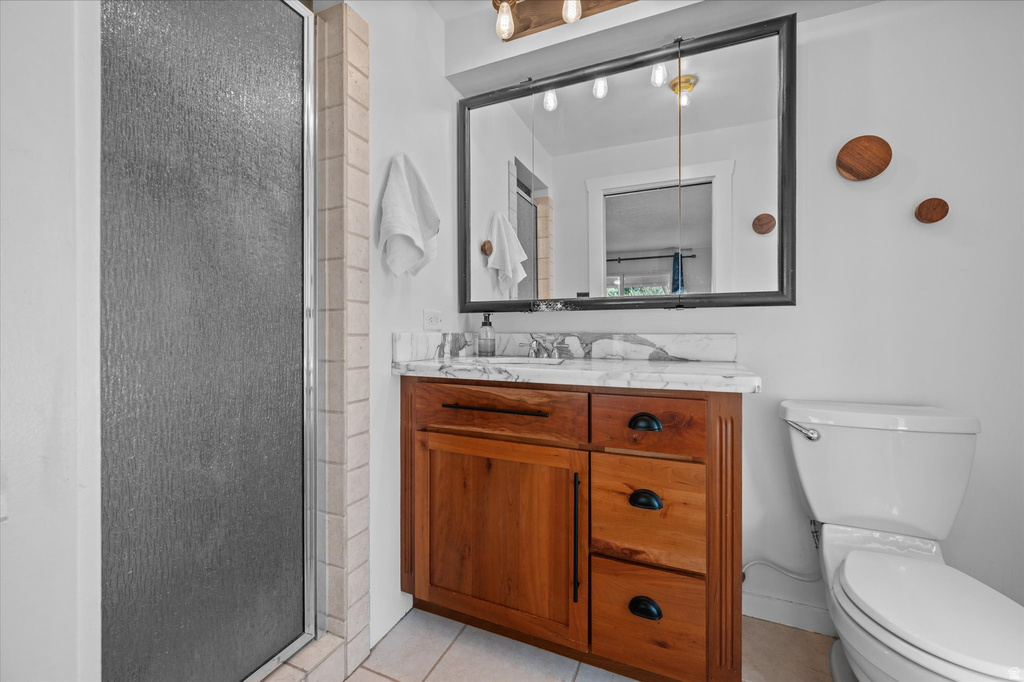 1593 E SECLUDED CIR Ogden, UT 84403