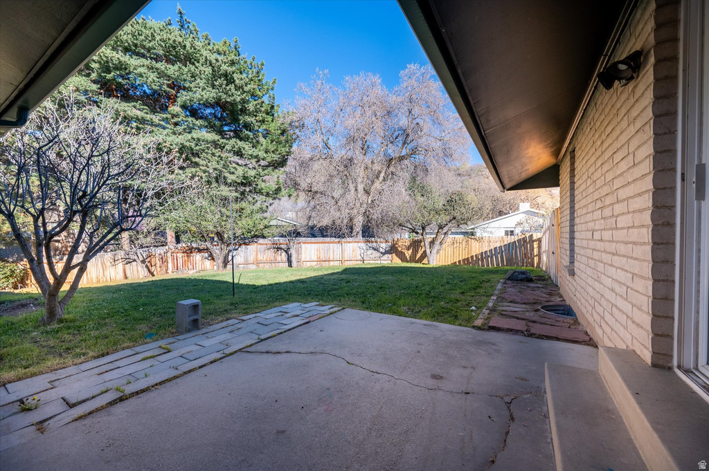 1593 E SECLUDED CIR Ogden, UT 84403