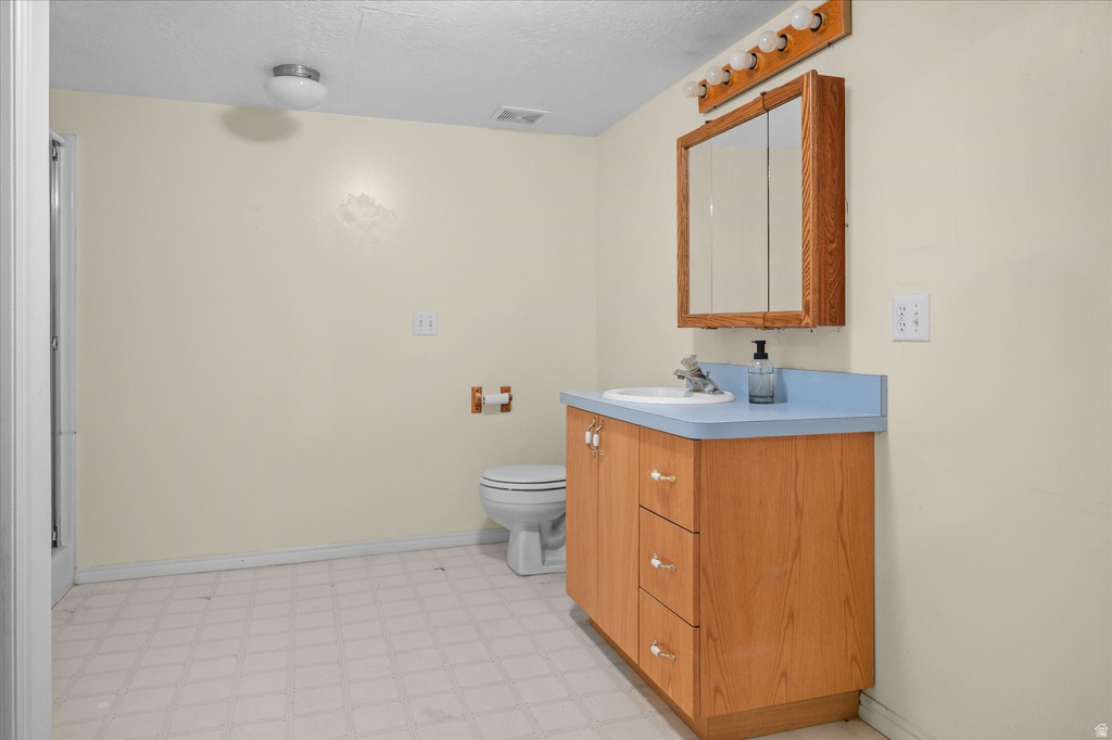 1593 E SECLUDED CIR Ogden, UT 84403