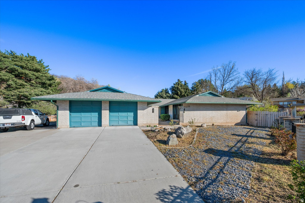 1593 E SECLUDED CIR Ogden, UT 84403