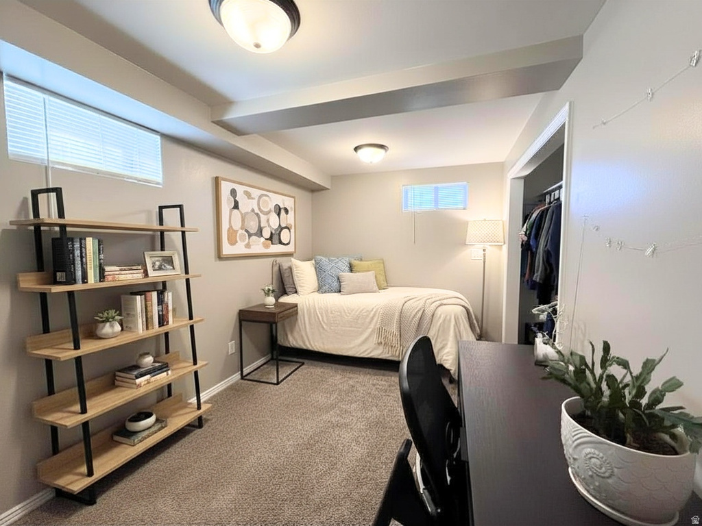 4546 S 300 E Washington Terrace, UT 84405