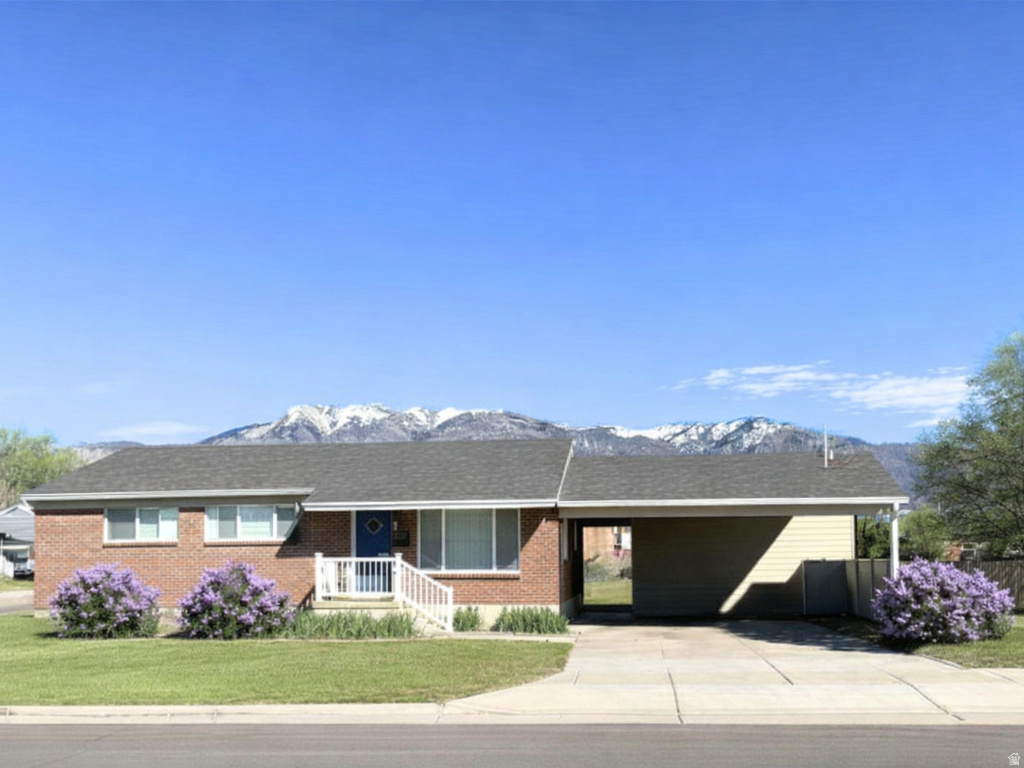 4546 S 300 E Washington Terrace, UT 84405