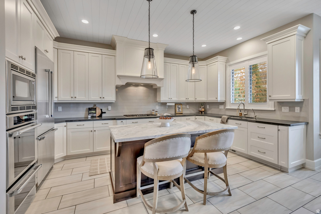 1714 E RACHELWOOD LN Holladay, UT 84124