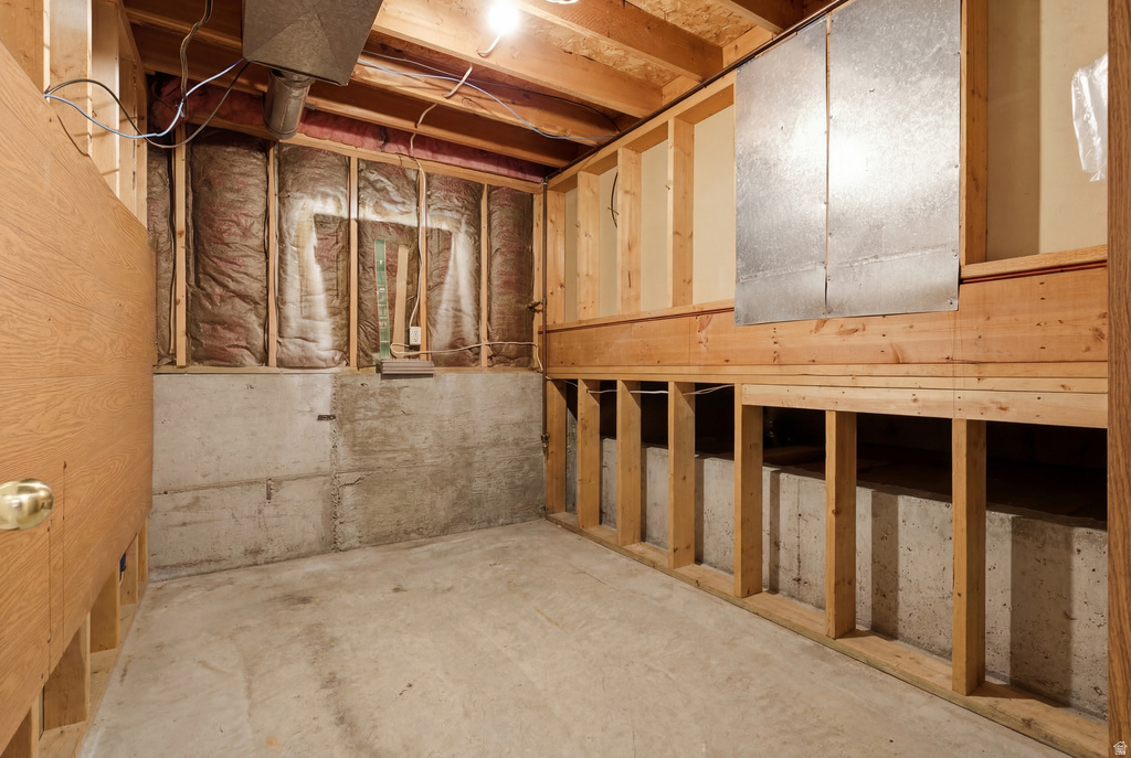 1206 E MOSS CIR Midvale, UT 84047