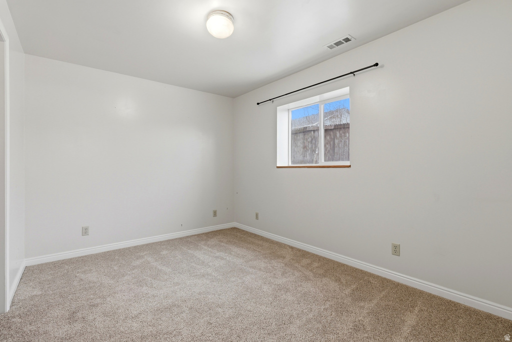 1206 E MOSS CIR Midvale, UT 84047