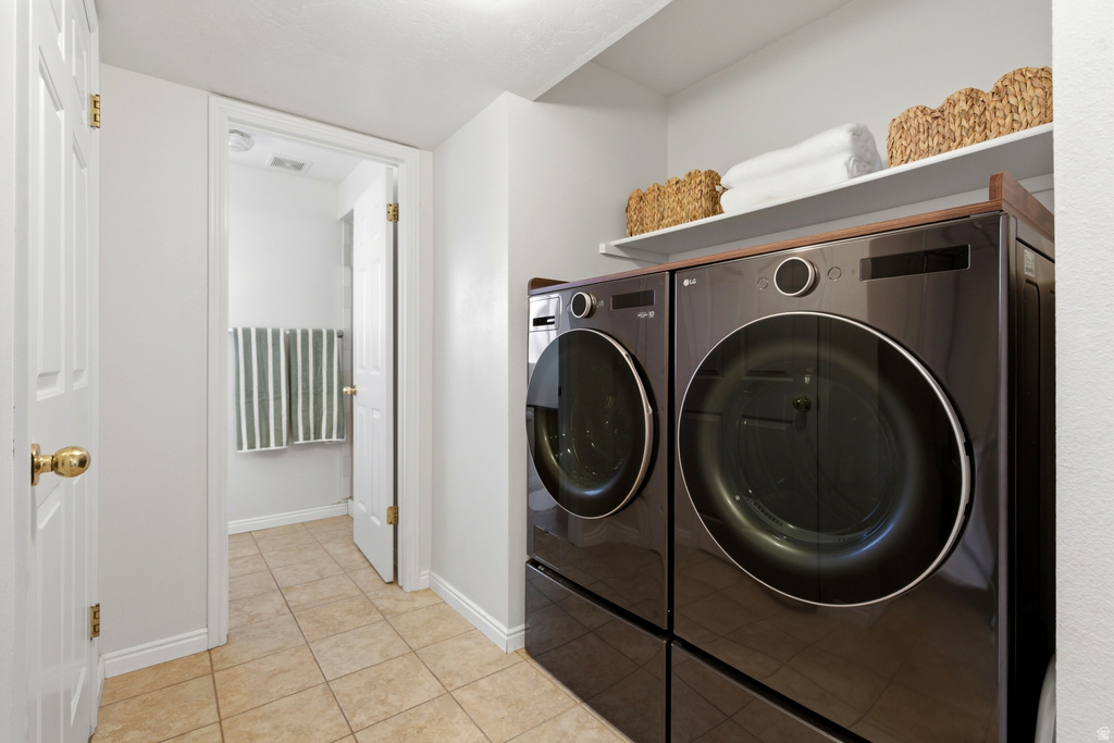 1206 E MOSS CIR Midvale, UT 84047