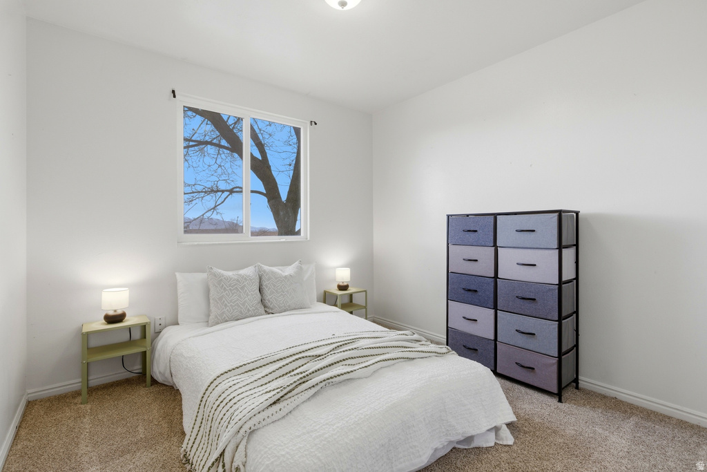 1206 E MOSS CIR Midvale, UT 84047