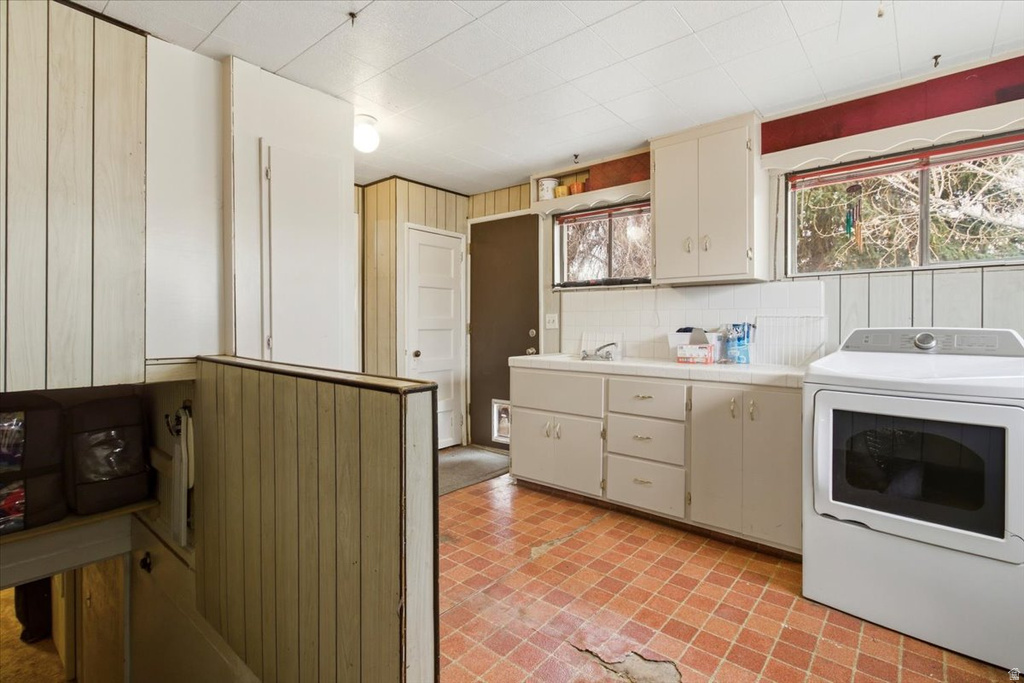 75 E 200 N Aurora, UT 84620