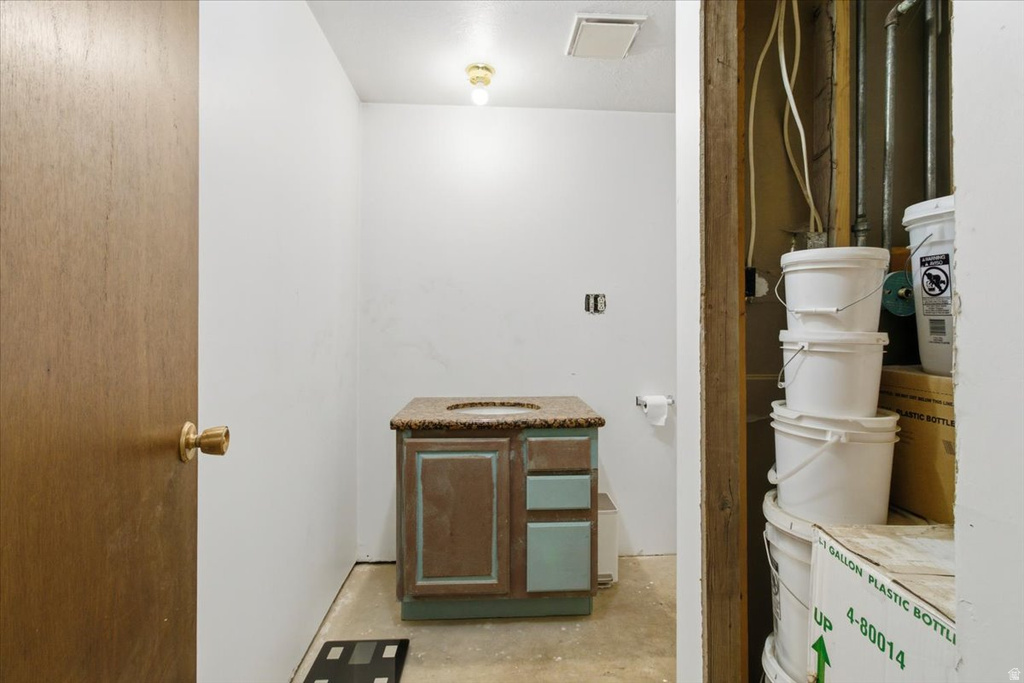 75 E 200 N Aurora, UT 84620