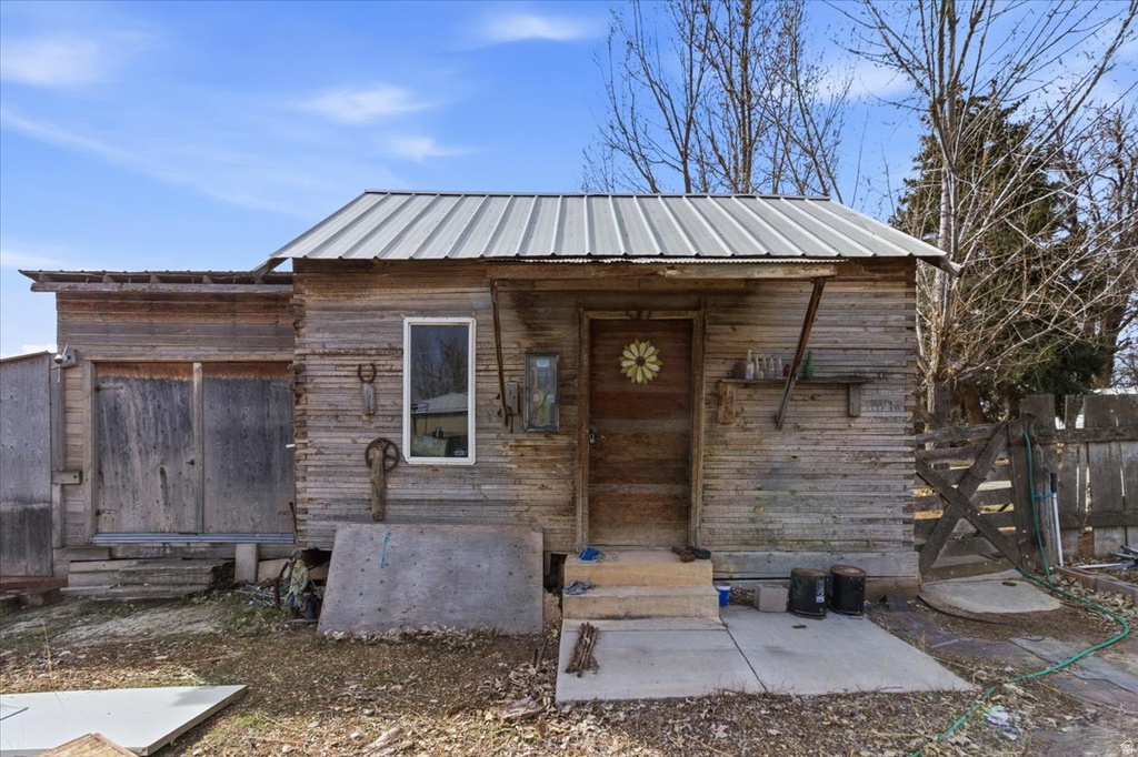 75 E 200 N Aurora, UT 84620