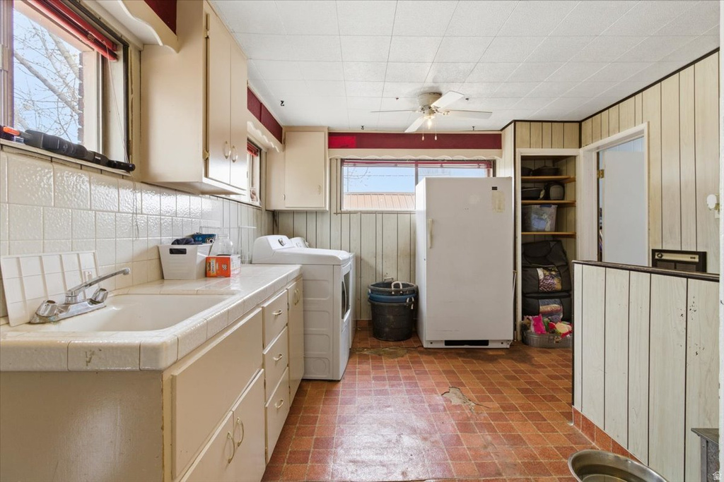 75 E 200 N Aurora, UT 84620