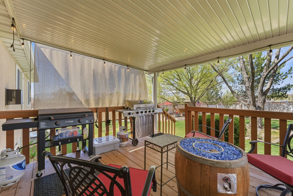 10218 S SANDY WILLOWS CV Sandy, UT 84070