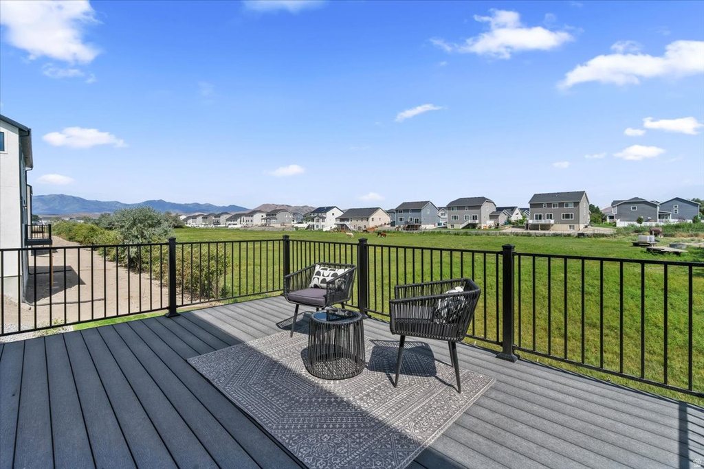 1582 E LIVI LN #5 Saratoga Springs, UT 84043