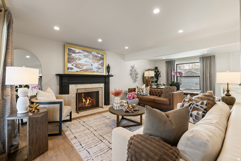 6044 S FONTAINE BLEU DR Salt Lake City, UT 84121