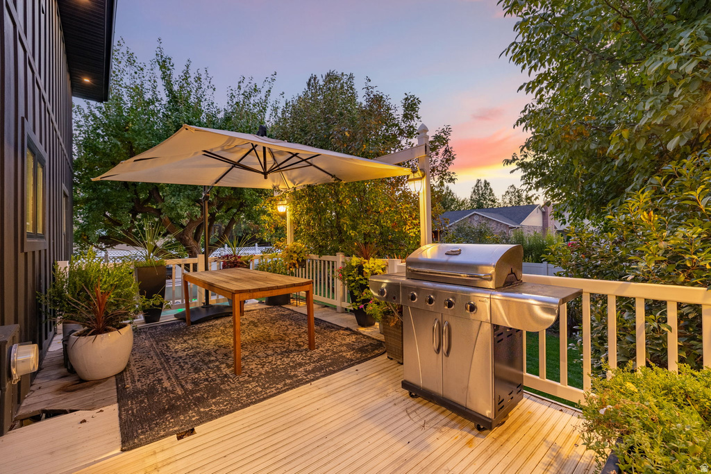 6044 S FONTAINE BLEU DR Salt Lake City, UT 84121