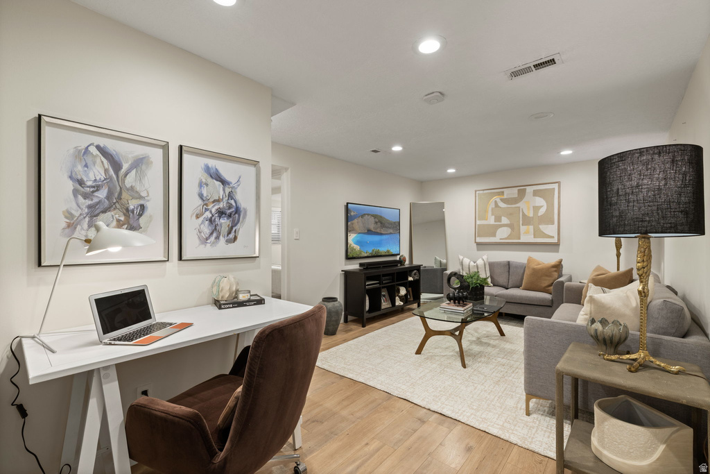 6044 S FONTAINE BLEU DR Salt Lake City, UT 84121