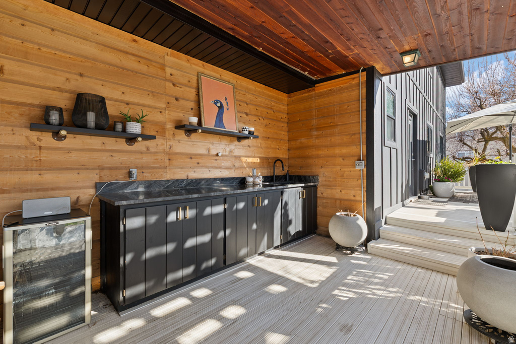 6044 S FONTAINE BLEU DR Salt Lake City, UT 84121