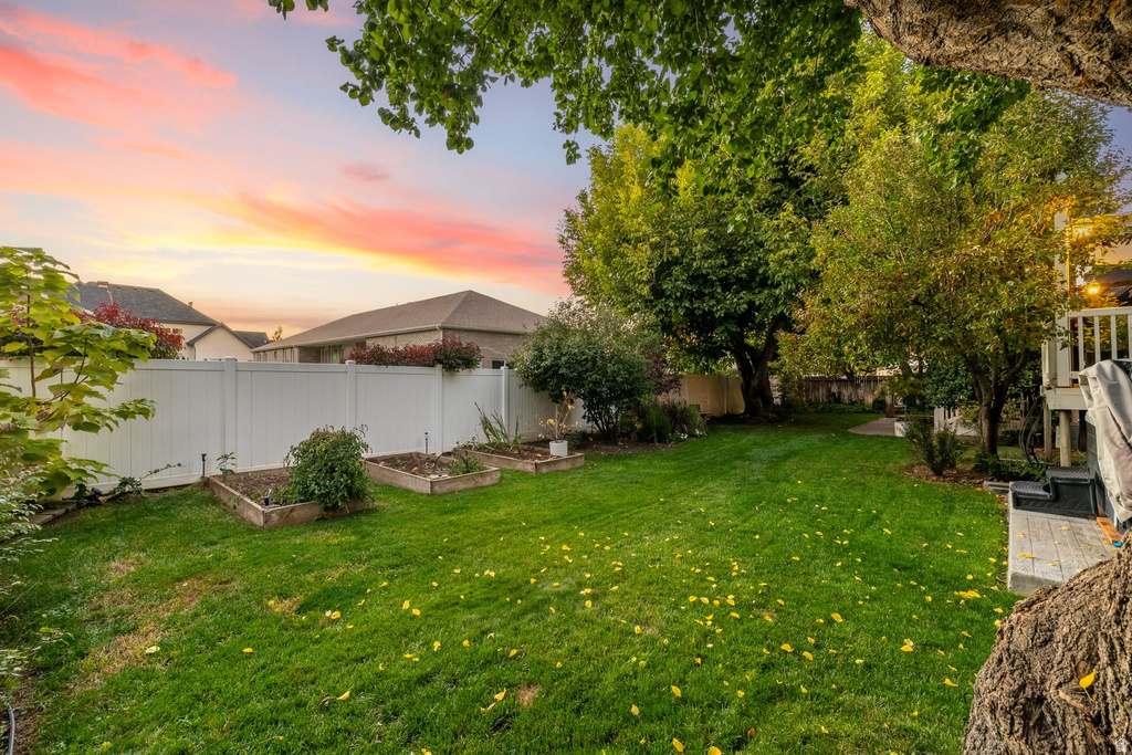 6044 S FONTAINE BLEU DR Salt Lake City, UT 84121