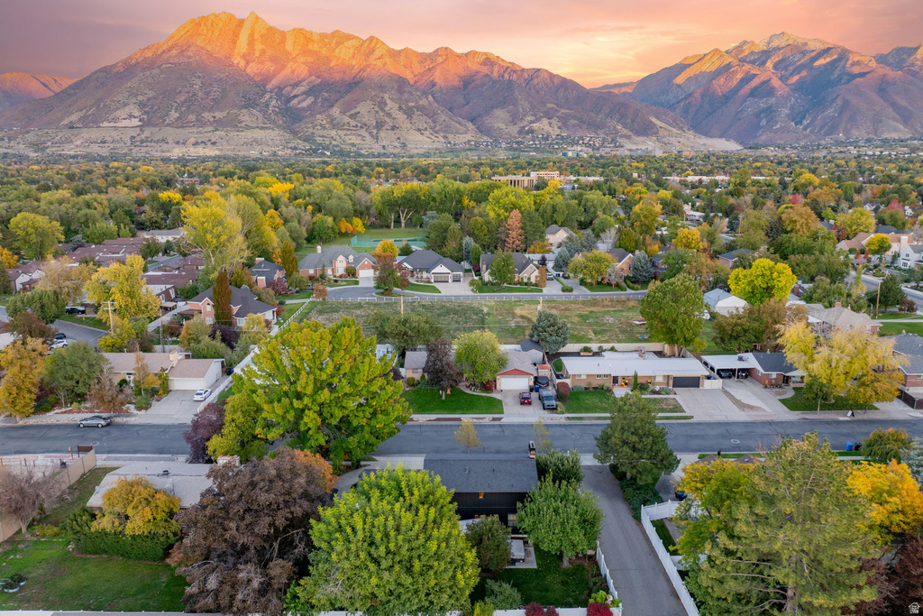 6044 S FONTAINE BLEU DR Salt Lake City, UT 84121