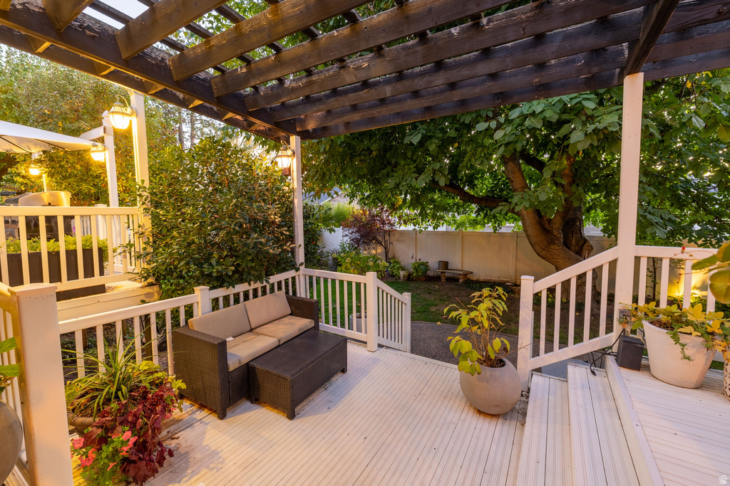 6044 S FONTAINE BLEU DR Salt Lake City, UT 84121