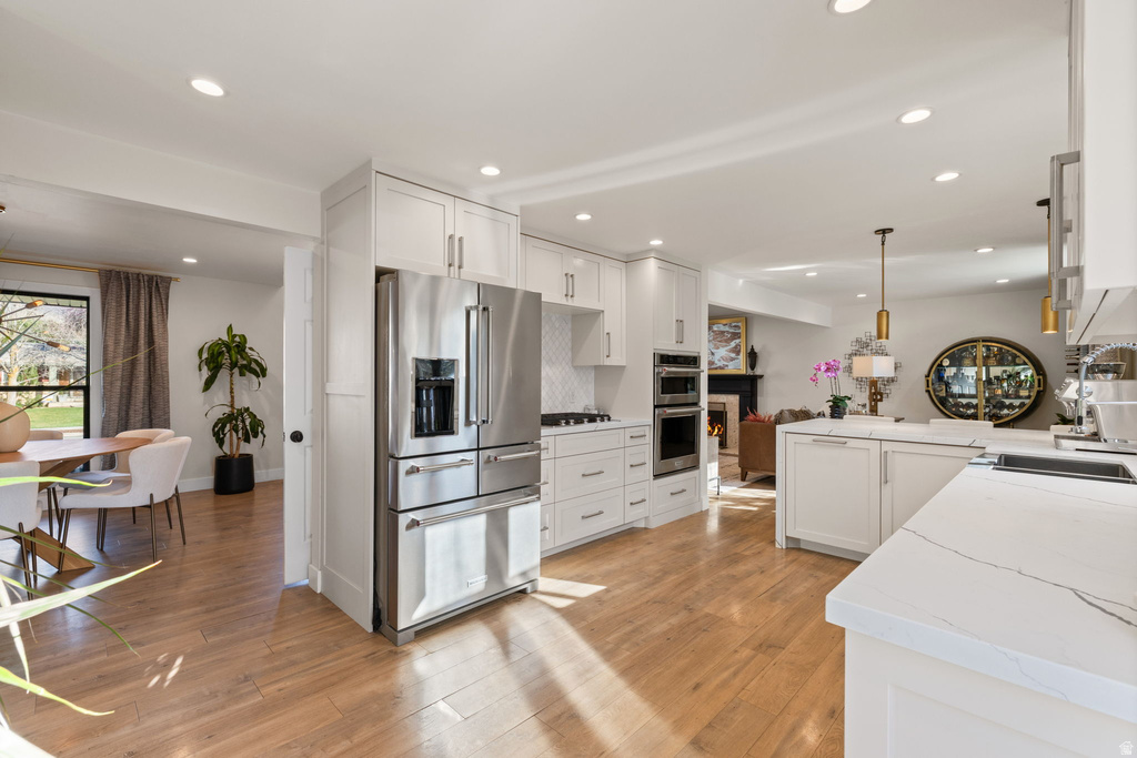 6044 S FONTAINE BLEU DR Salt Lake City, UT 84121