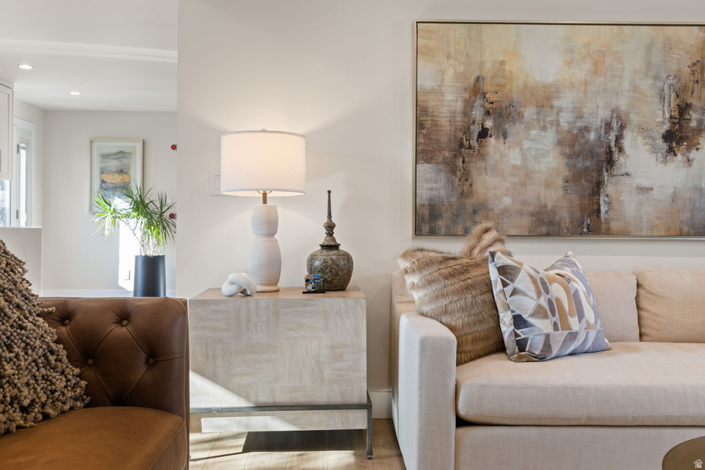 6044 S FONTAINE BLEU DR Salt Lake City, UT 84121