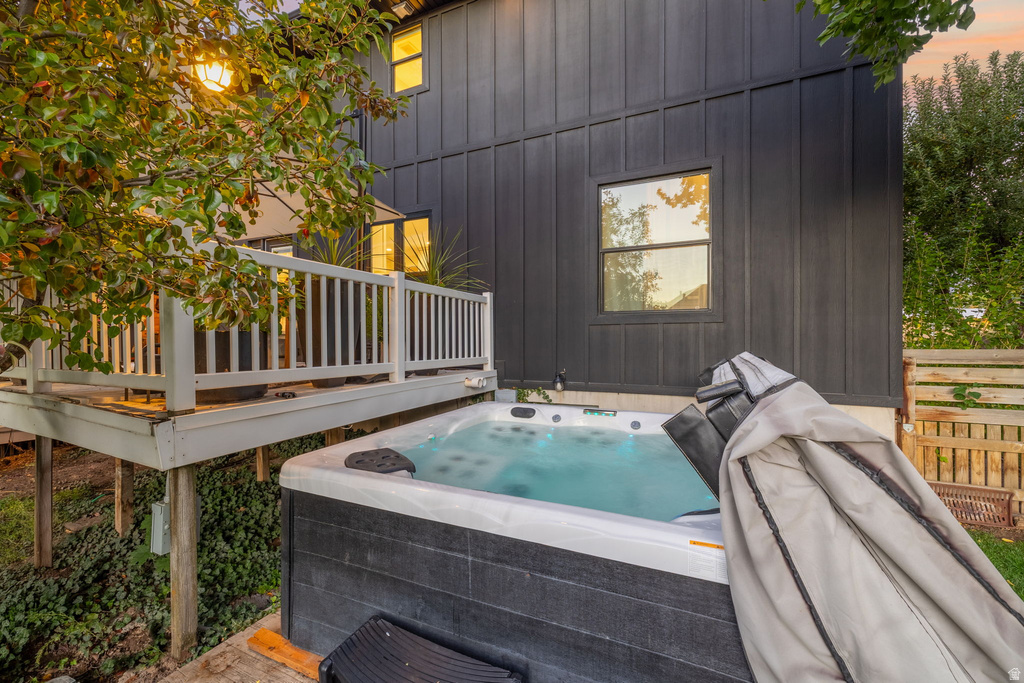 6044 S FONTAINE BLEU DR Salt Lake City, UT 84121