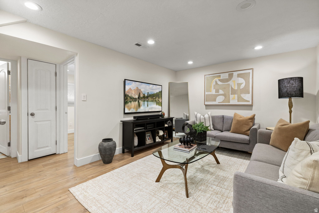 6044 S FONTAINE BLEU DR Salt Lake City, UT 84121