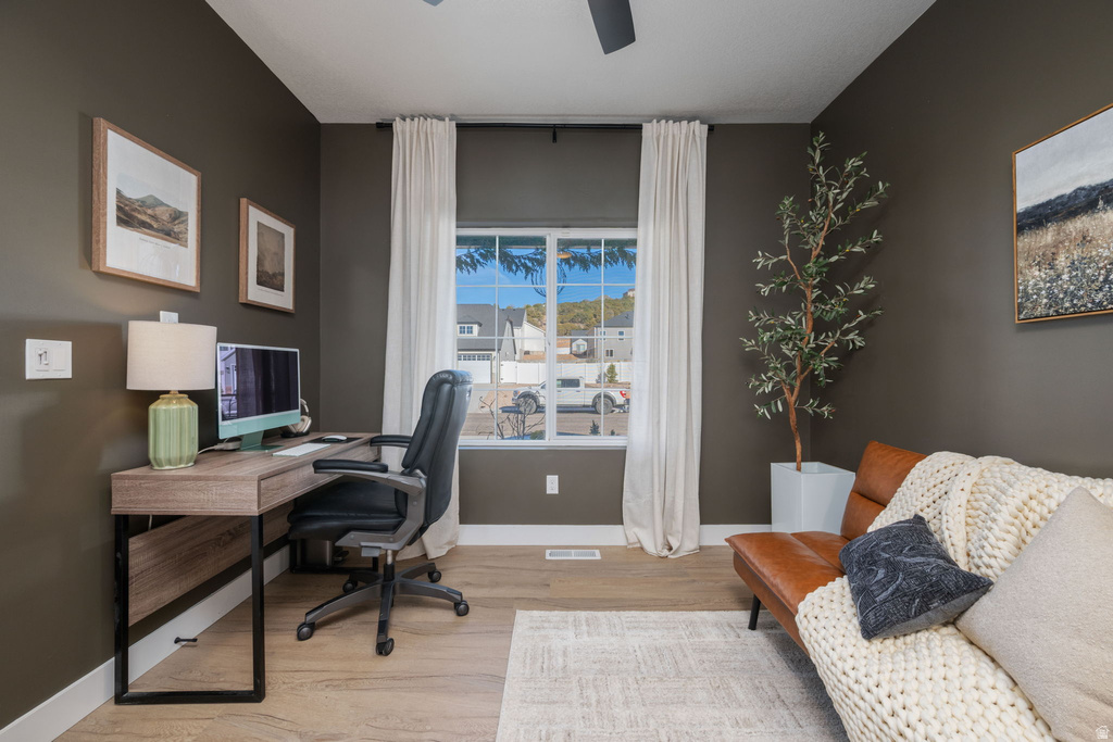 115 N STRATHMORE LN Cedar City, UT 84720