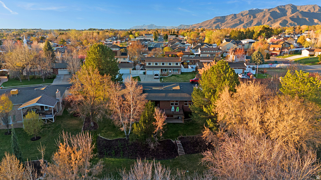 1242 E SNOWCREEK DR Layton, UT 84040