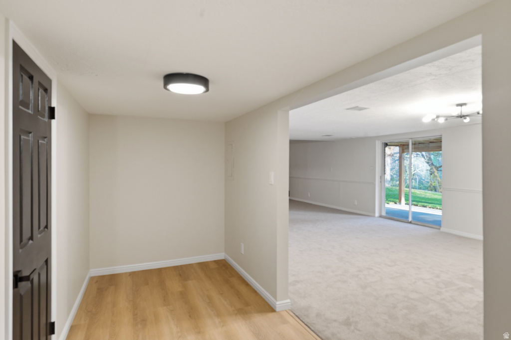 1242 E SNOWCREEK DR Layton, UT 84040